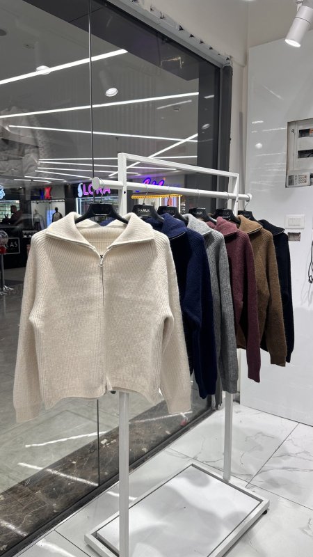 جكيت صوف ناعم 🤍