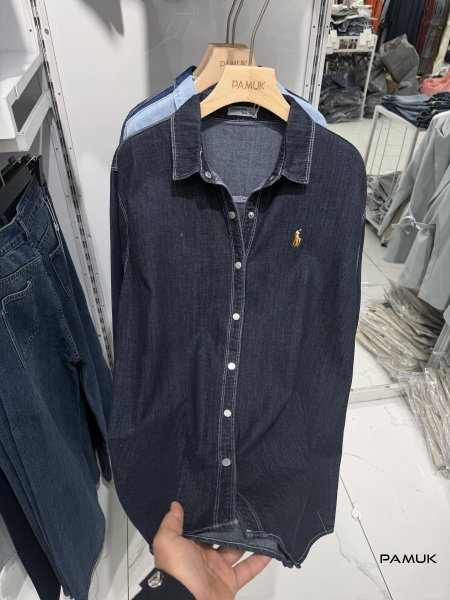 جينز أغمق درجة