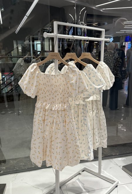 فستان مع نقشة مورد😍