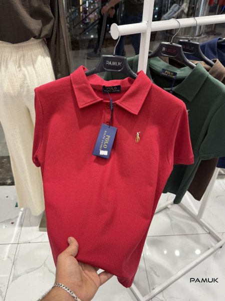 احمر
