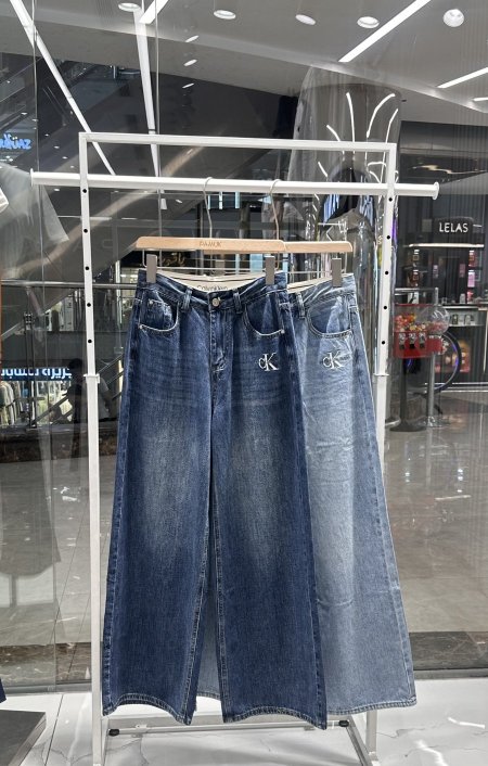 جينز Calvin Klein 😍