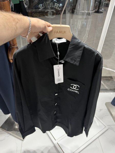 قميص CHANEL أسود