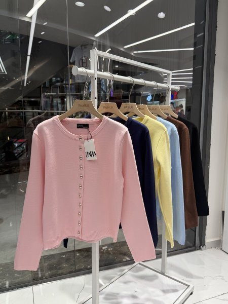 بلوز ZARA 🔥
