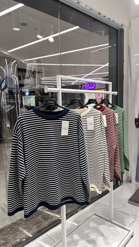 بلوز مقلم قصة zara